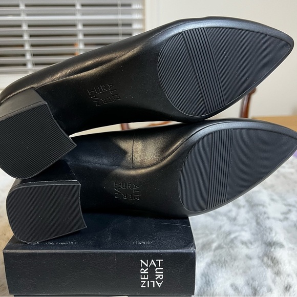 NIB Naturalizer Black Leather Malynn Pumps Block Heels sz 6.5 - Picture 10 of 13